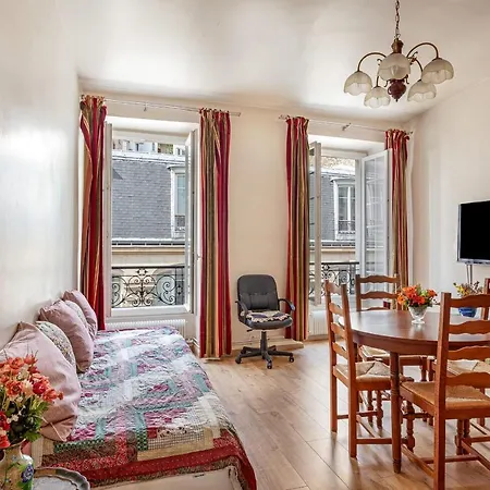Stunning 1bdr Flat In 11th *